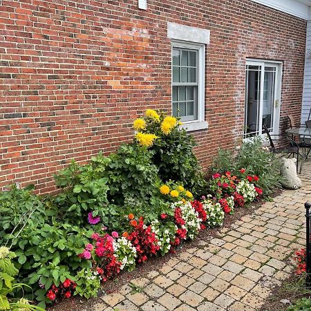 Dodds Brick House Bed & Breakfast North Hero 외부 사진